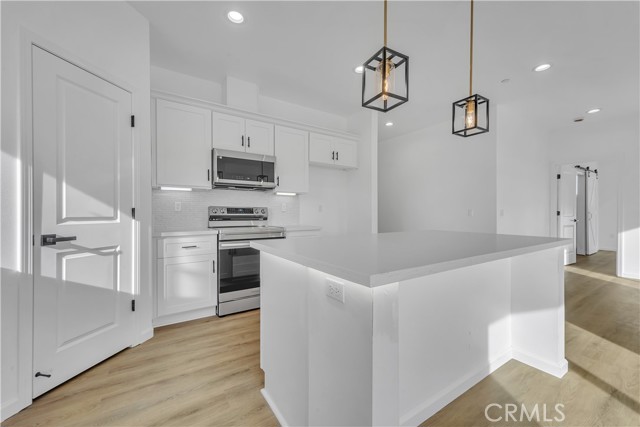 Detail Gallery Image 32 of 39 For 9224 Holly Ave, California City,  CA 93505 - 4 Beds | 3 Baths