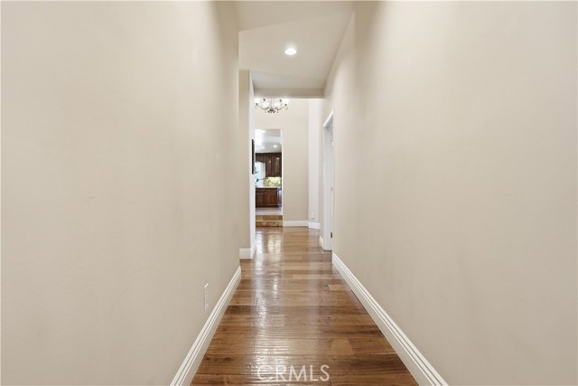 Detail Gallery Image 45 of 69 For 27139 Crystal Springs, Canyon Country,  CA 91387 - 4 Beds | 2/1 Baths