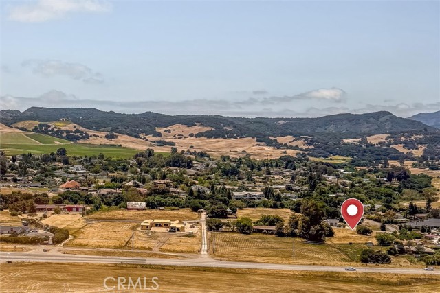 5275 Windmill Way, San Luis Obispo CA: https://media.crmls.org/medias/95620648-f0a4-41a3-89f4-5bee5b4fc78a.jpg