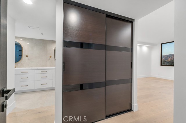 Detail Gallery Image 35 of 47 For 345 Pioneer Dr #601,  Glendale,  CA 91203 - 2 Beds | 2 Baths