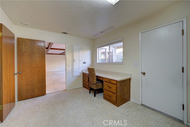 6305 Portola Road, Atascadero CA: https://media.crmls.org/medias/95636e96-5f55-4a3a-bd5f-9059b8639377.jpg