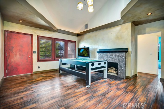 Detail Gallery Image 5 of 32 For 6268 Norwich Ave, Van Nuys,  CA 91411 - 3 Beds | 1 Baths
