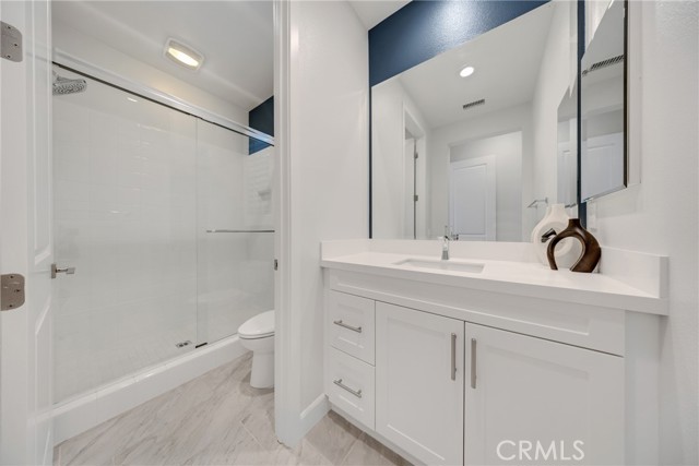 72 English Saddle, Irvine CA: https://media.crmls.org/medias/9565149c-5ccb-4680-8e62-c3a016ab4f95.jpg