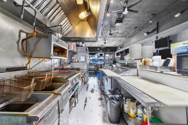 4133 Anaheim Street, Long Beach CA: https://media.crmls.org/medias/956514a2-94ae-4e14-9e01-bada7ec45c4a.jpg