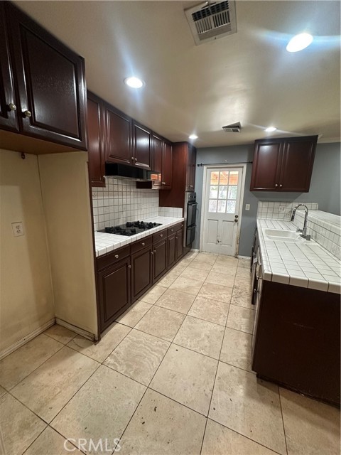 15926 Napa Street, North Hills CA: https://media.crmls.org/medias/9565e19e-4398-4828-b057-eac528c4ba84.jpg