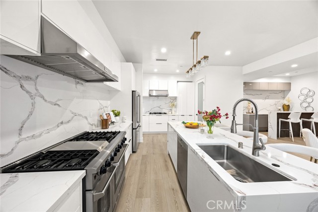 Detail Gallery Image 20 of 40 For 3815 Sycamore St, Pasadena,  CA 91107 - 5 Beds | 5/1 Baths