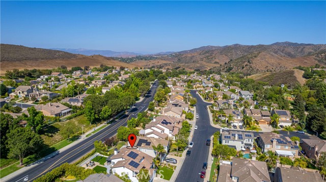 231 Knoll Ridge Road, Simi Valley CA: https://media.crmls.org/medias/95669fbb-8711-4801-a6ee-82bcc881711f.jpg