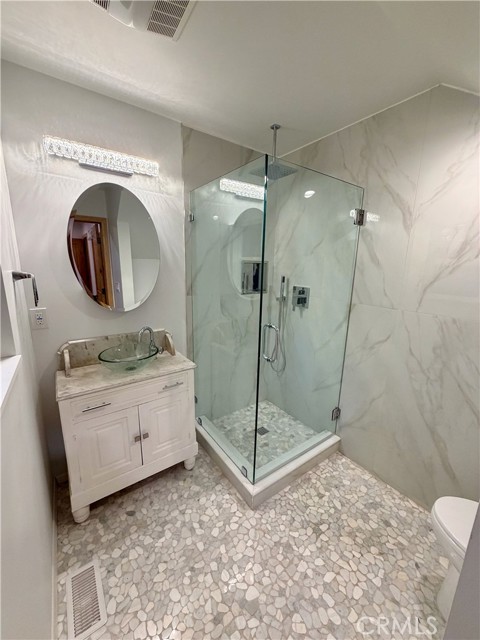 Detail Gallery Image 14 of 26 For 675 Pinnacle, Lake Arrowhead,  CA 92352 - 3 Beds | 2 Baths