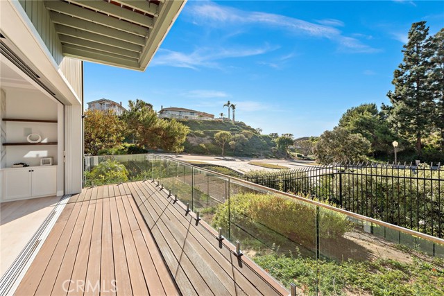 Detail Gallery Image 40 of 43 For 27 Lucerne #35,  Newport Beach,  CA 92660 - 4 Beds | 3/1 Baths