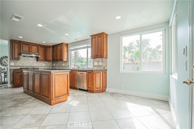 Detail Gallery Image 23 of 53 For 4831 Corso Cir, Cypress,  CA 90630 - 4 Beds | 2/1 Baths