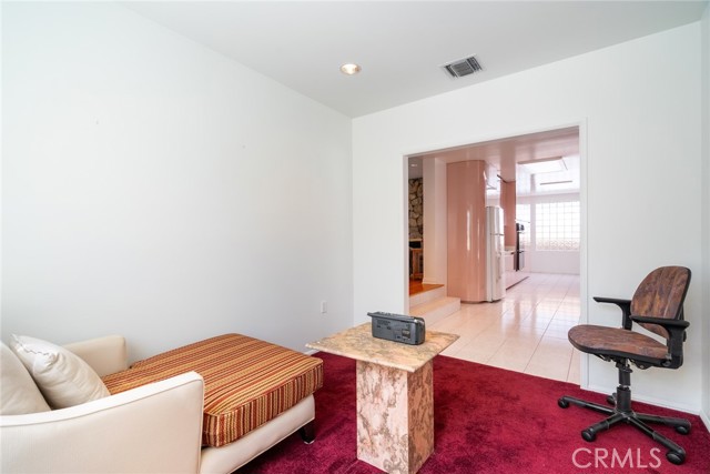 Detail Gallery Image 27 of 44 For 900 N California St, Burbank,  CA 91505 - 3 Beds | 2 Baths