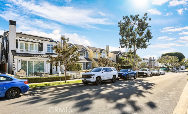 Detail Gallery Image 35 of 42 For 708 Heliotrope, Corona Del Mar,  CA 92625 - 3 Beds | 3 Baths