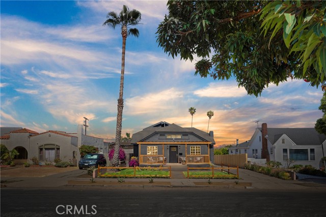 5732 Hillcrest Drive, Los Angeles CA: https://media.crmls.org/medias/95683ead-e924-474c-92af-5feaa783b9a8.jpg