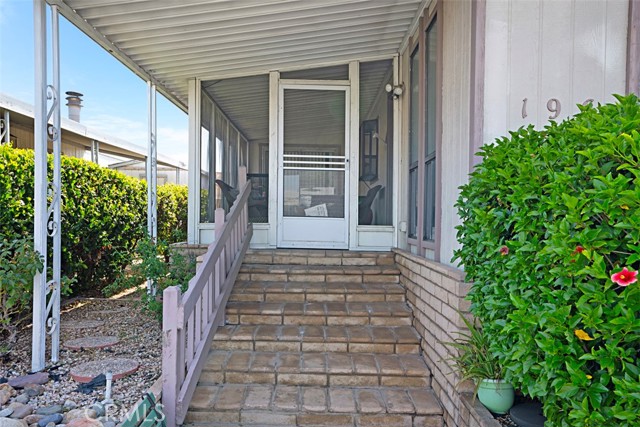 Detail Gallery Image 4 of 24 For 1456 E Philadelphia St Spc 196, Ontario,  CA 91761 - 2 Beds | 2 Baths