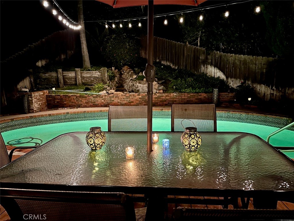 https://media.crmls.org/medias/956946b0-4d82-47cf-ac6f-f9c7d96c8e78.jpg?preset=X-Large