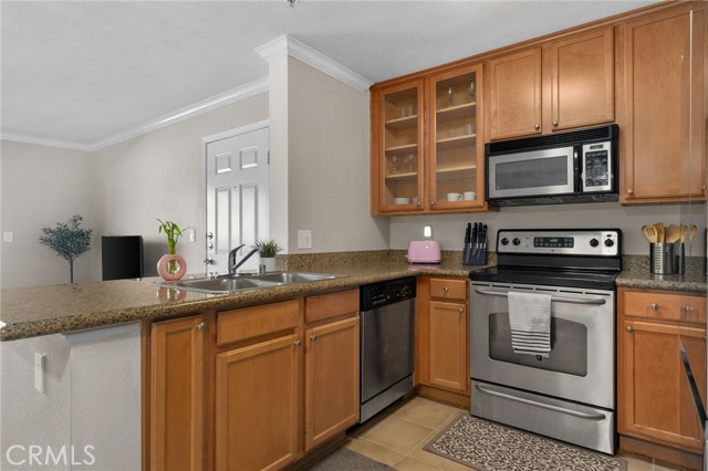 Detail Gallery Image 12 of 28 For 2045 Las Colinas Cir #103,  Corona,  CA 92879 - 1 Beds | 1 Baths