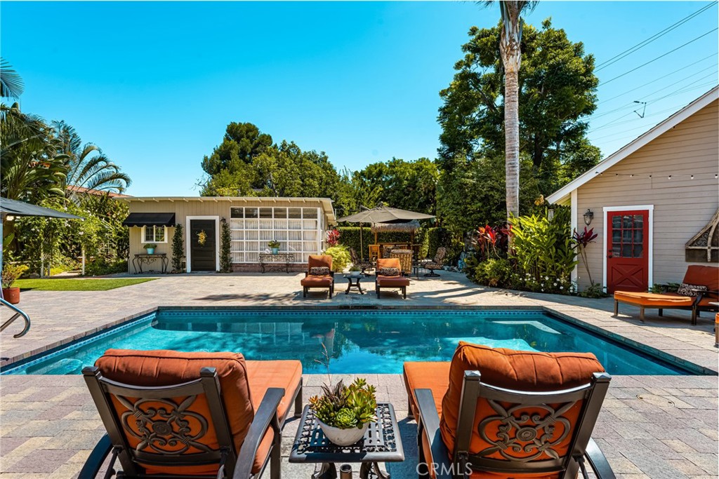 956b0bd5 884d 4c79 9766 3029e9f93a4f