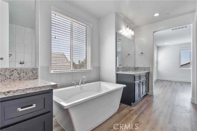 1734 Lester Avenue, Clovis CA: https://media.crmls.org/medias/956bf07a-b0b1-4de0-b1f2-b8262e9da8f3.jpg
