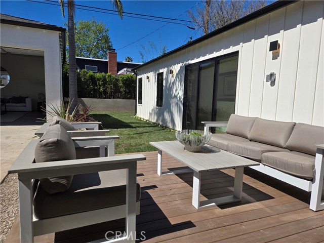 Detail Gallery Image 4 of 50 For 7907 Vicksburg, Los Angeles,  CA 90045 - 4 Beds | 3/1 Baths