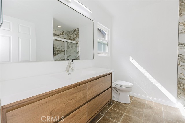 Detail Gallery Image 15 of 23 For 13842 Hamlin St, Van Nuys,  CA 91401 - 3 Beds | 2 Baths