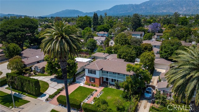 2245 E California Boulevard, San Marino CA: https://media.crmls.org/medias/956d2bf0-ab3b-41a7-a1cd-d75ca3646f3c.jpg