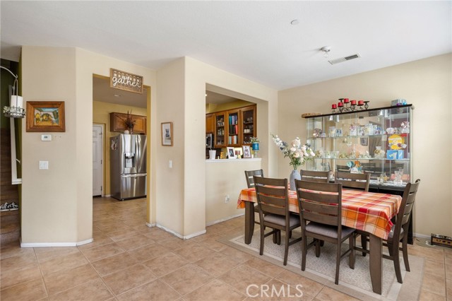 Detail Gallery Image 10 of 23 For 26287 Iris Ave #E,  Moreno Valley,  CA 92555 - 3 Beds | 2 Baths