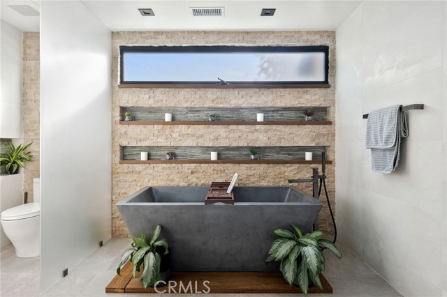 Detail Gallery Image 19 of 33 For 44 Sea Cove Dr, Rancho Palos Verdes,  CA 90275 - 4 Beds | 4/1 Baths