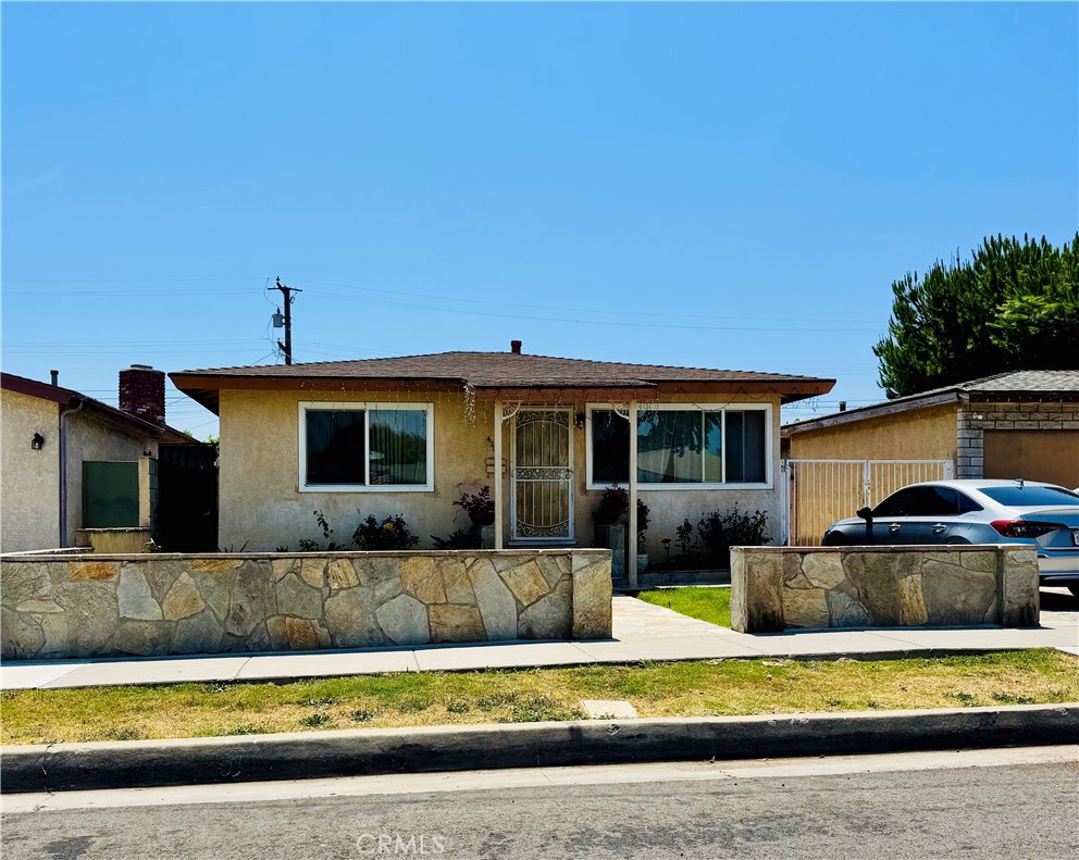 4208 W 165th Street