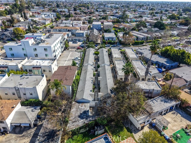 Detail Gallery Image 33 of 34 For 2867 Edgehill Dr, Los Angeles,  CA 90018 - – Beds | – Baths