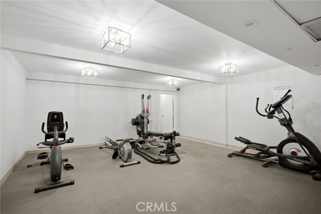 Detail Gallery Image 31 of 36 For 1277 S S Beverly Glen Blvd #107, Los Angeles,  CA 90024 - 2 Beds | 2 Baths