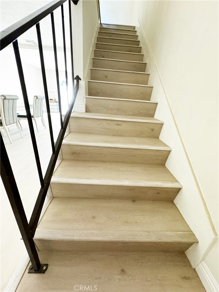 MLS #WS25225340 image #5