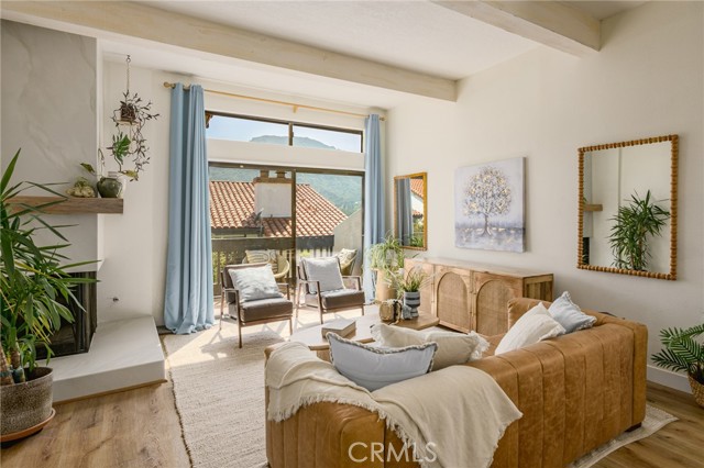 Detail Gallery Image 22 of 47 For 1550 Michael Ln, Pacific Palisades,  CA 90272 - 3 Beds | 3/1 Baths