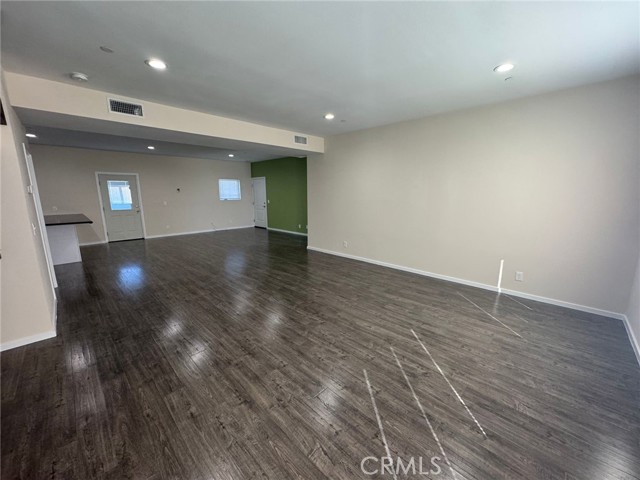 Detail Gallery Image 5 of 22 For 22164 Vacation Dr, Canyon Lake,  CA 92587 - 3 Beds | 2/1 Baths