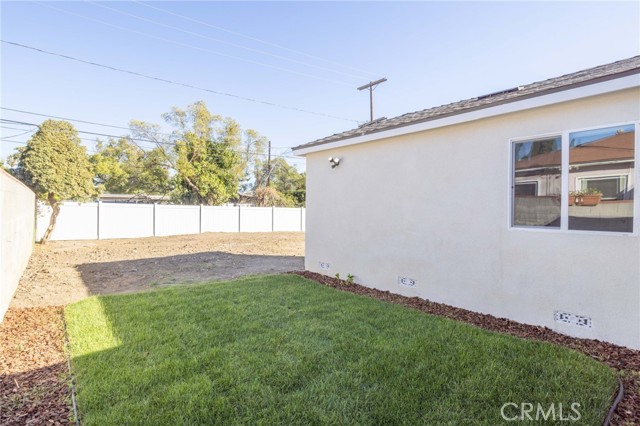 Detail Gallery Image 26 of 35 For 8002 Hazeltine Ave, Panorama City,  CA 91402 - 3 Beds | 2 Baths