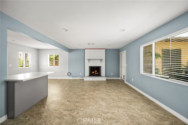 Image 3 of 31 For 1108 Groveland Place