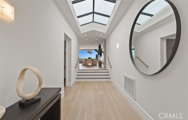 1501 Serenade, Corona del Mar CA: https://media.crmls.org/medias/9570dfb7-87da-4a91-9a7d-e8b742fd25ad.jpg