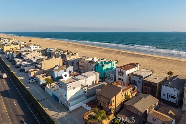 55 B Surfside Avenue, Surfside CA: https://media.crmls.org/medias/95711a4e-3fb6-438f-9aee-8cbb35506138.jpg