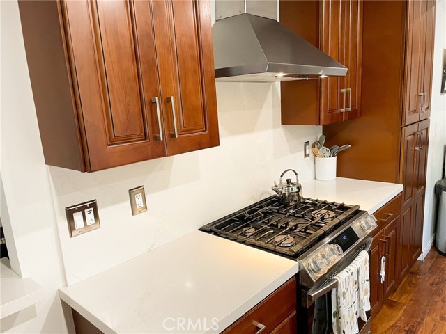 10016 Sophia Avenue, North Hills CA: https://media.crmls.org/medias/95714651-f7a8-4562-bb3f-fc24b23c1457.jpg