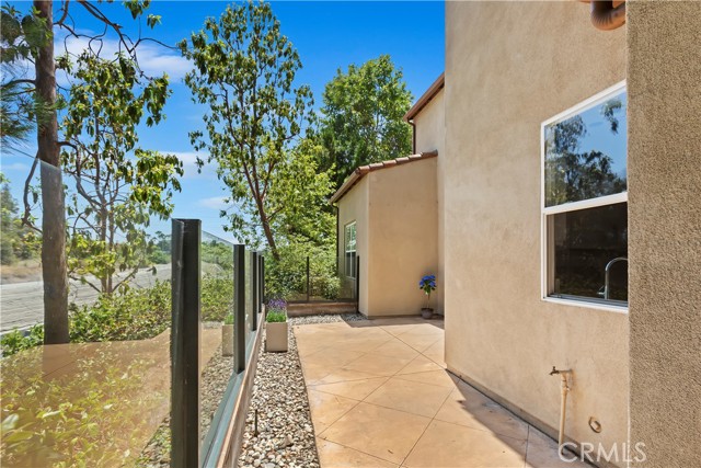 57 Alevera Street, Irvine CA: https://media.crmls.org/medias/9572403d-f6ad-4454-8591-82d195551372.jpg