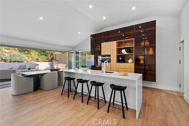 Detail Gallery Image 9 of 29 For 1318 Outrigger Dr, Corona Del Mar,  CA 92625 - 4 Beds | 4/1 Baths