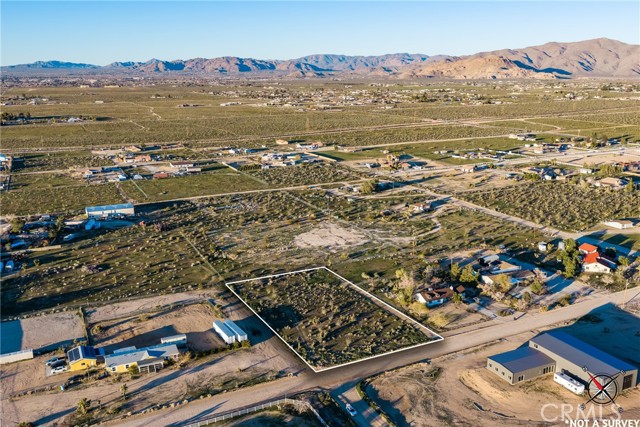 0 Moonbeam, Apple Valley CA: https://media.crmls.org/medias/95728b4d-8633-4bca-8eb3-5cf5b98ba3d5.jpg