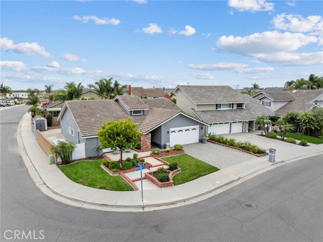 Detail Gallery Image 51 of 56 For 17701 Rainglen Ln, Huntington Beach,  CA 92649 - 3 Beds | 2 Baths