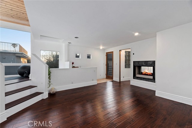 1108 1st Place, Hermosa Beach, California 90254, 3 Bedrooms Bedrooms, ,2 BathroomsBathrooms,Residential,Sold,1st,SB22157669