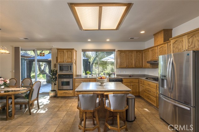 Detail Gallery Image 7 of 75 For 3587 Quail Ridge Dr, Mariposa,  CA 95338 - 4 Beds | 2/1 Baths