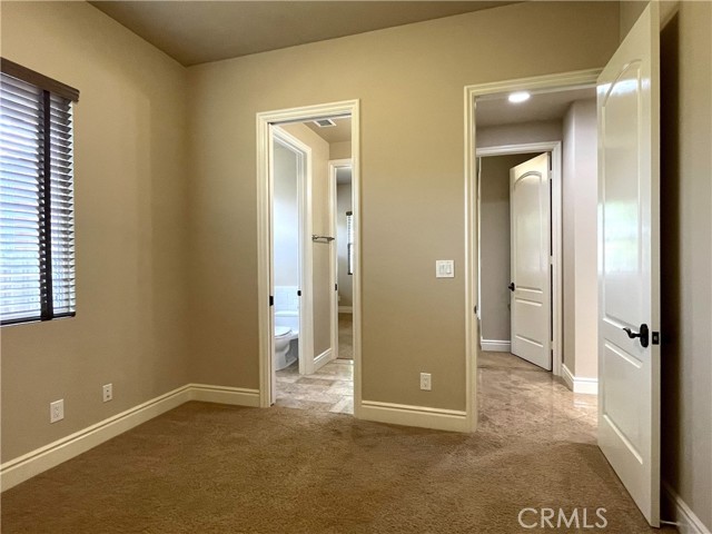 2068 Radnor Avenue, Long Beach CA: https://media.crmls.org/medias/9573eb0c-9ab1-4ea0-ab55-3fd4611848e7.jpg