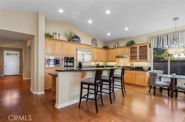 2236 Saratoga Lane, Glendora CA: https://media.crmls.org/medias/95742a3c-b69e-4517-b827-4f9b51965611.jpg