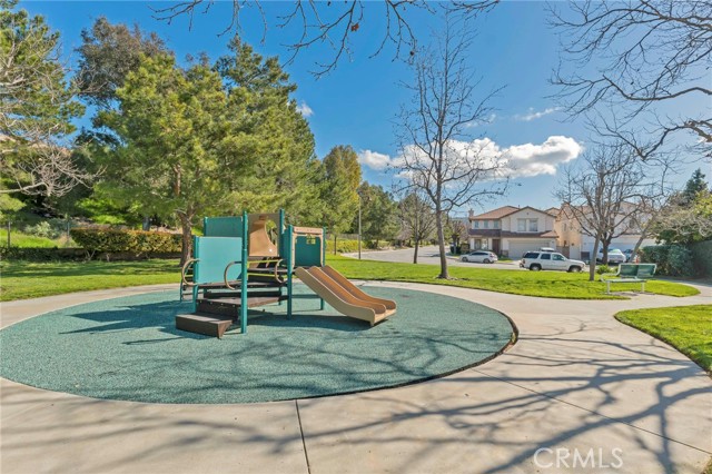 Detail Gallery Image 41 of 41 For 2547 Calla Lily Ct, Simi Valley,  CA 93063 - 4 Beds | 2/1 Baths