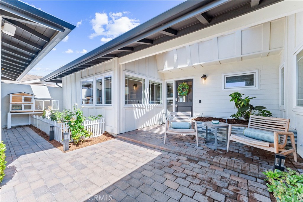 MLS #OC25137424 img 6