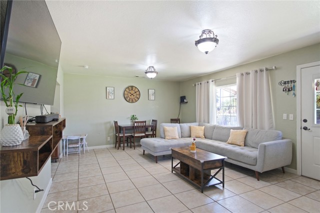 7638 Walnut Avenue, Winton CA: https://media.crmls.org/medias/9574b1b6-7eef-48eb-81f8-f2c629fd18c2.jpg
