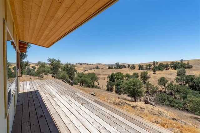 75463 Ranchita Avenue, San Miguel CA: https://media.crmls.org/medias/95753658-9b55-4e51-93b6-c4d2389af6ce.jpg